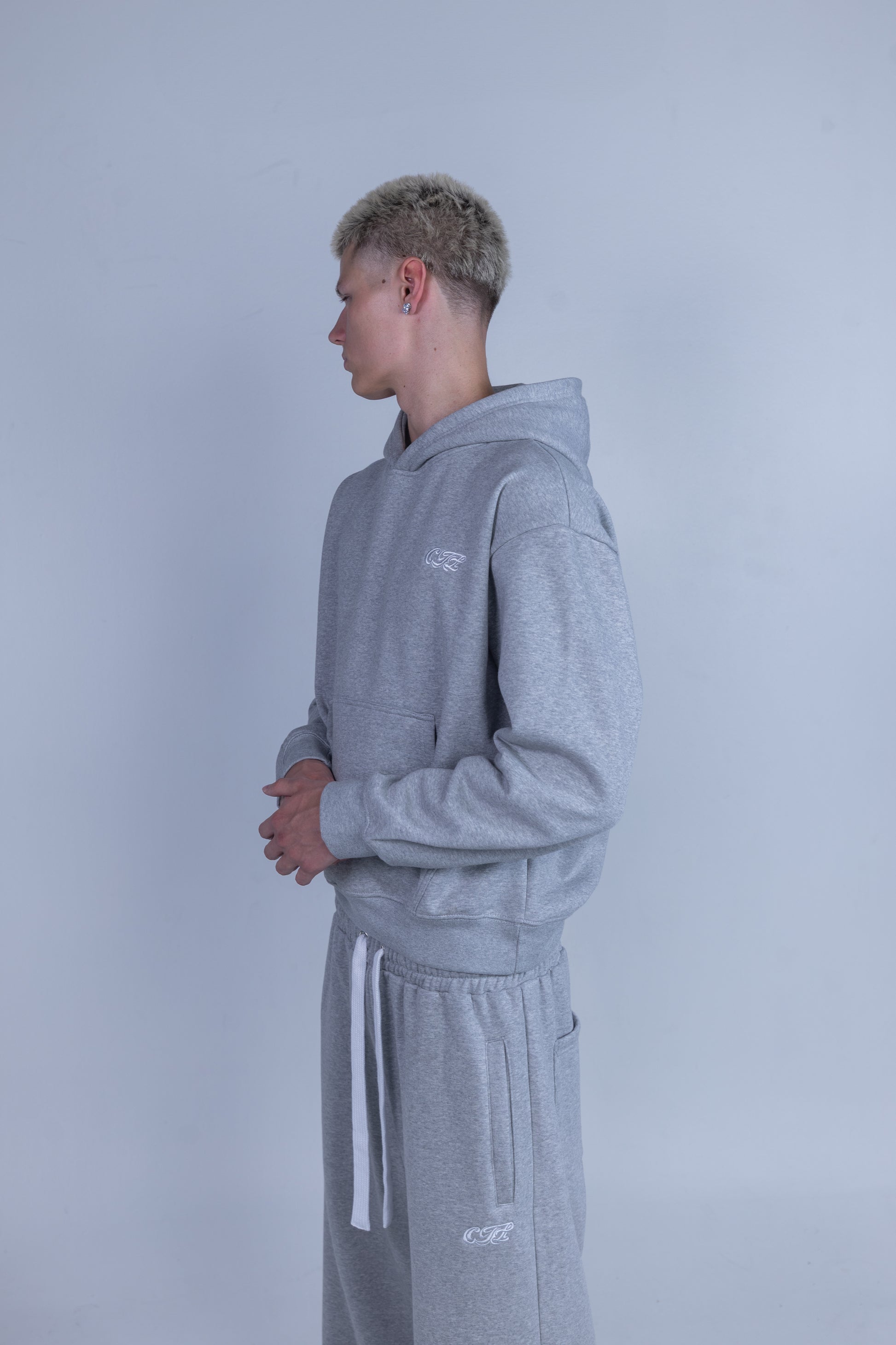 STONE GRAY BOXY HOODIE