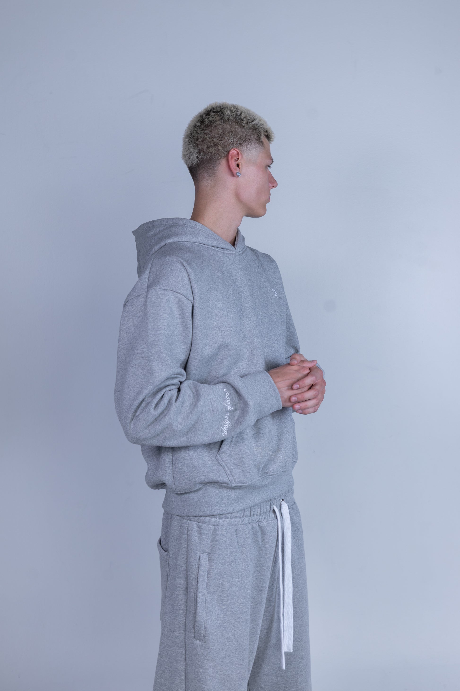 STONE GRAY BOXY HOODIE
