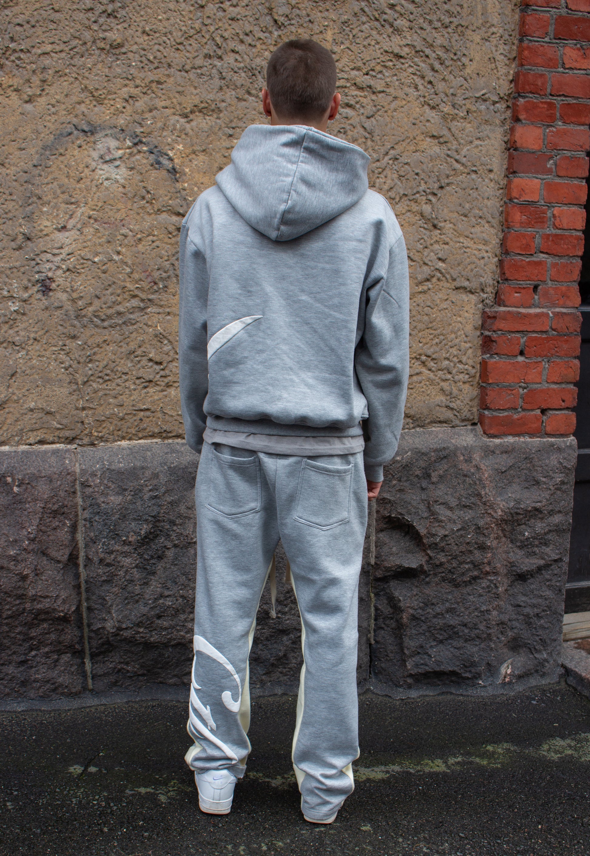GRAY JOGGERS