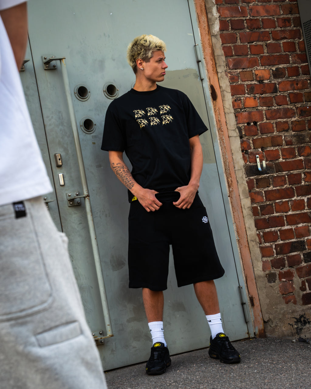 Soft Core Shorts Black