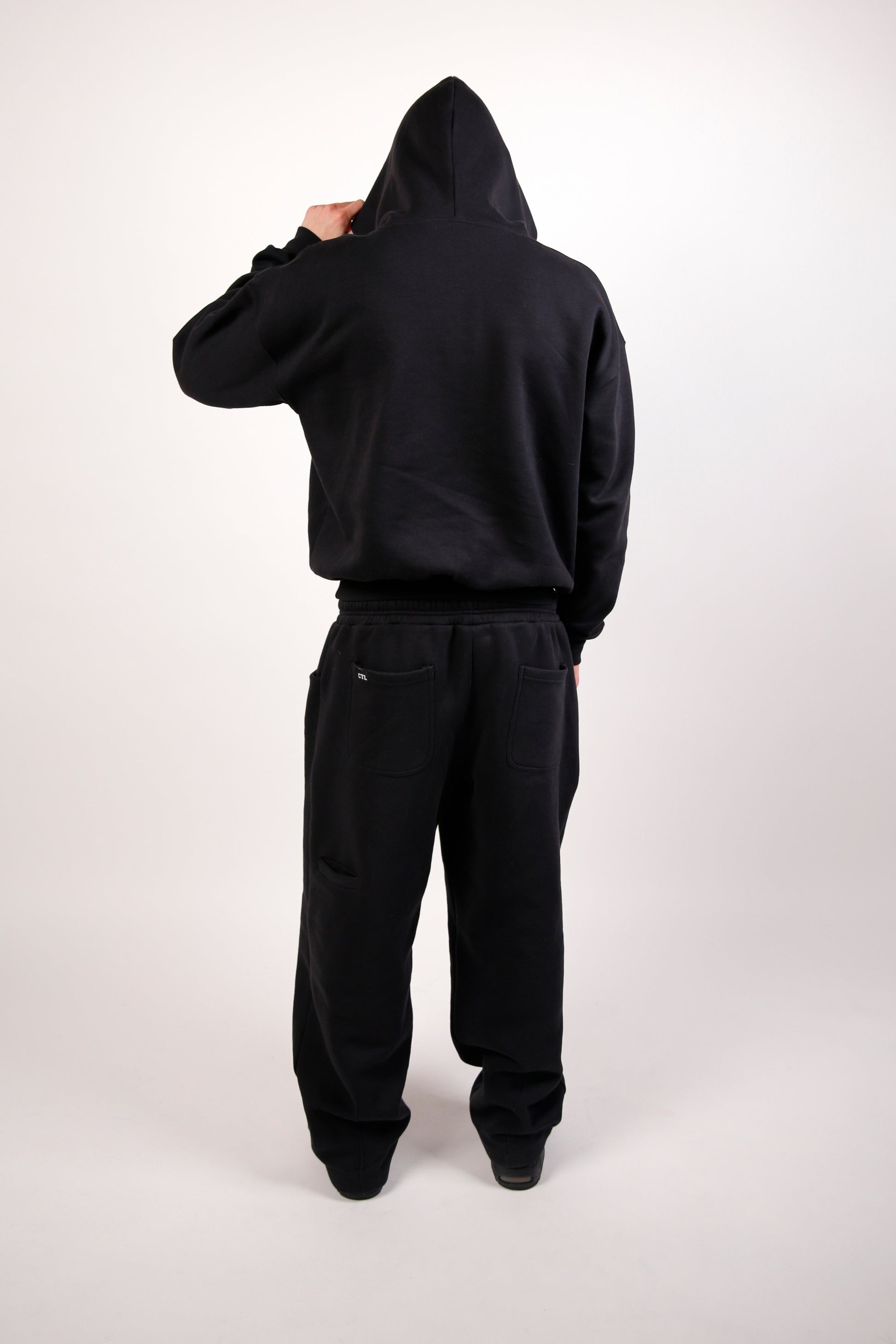 SOFT CORE BLACK JOGGERS