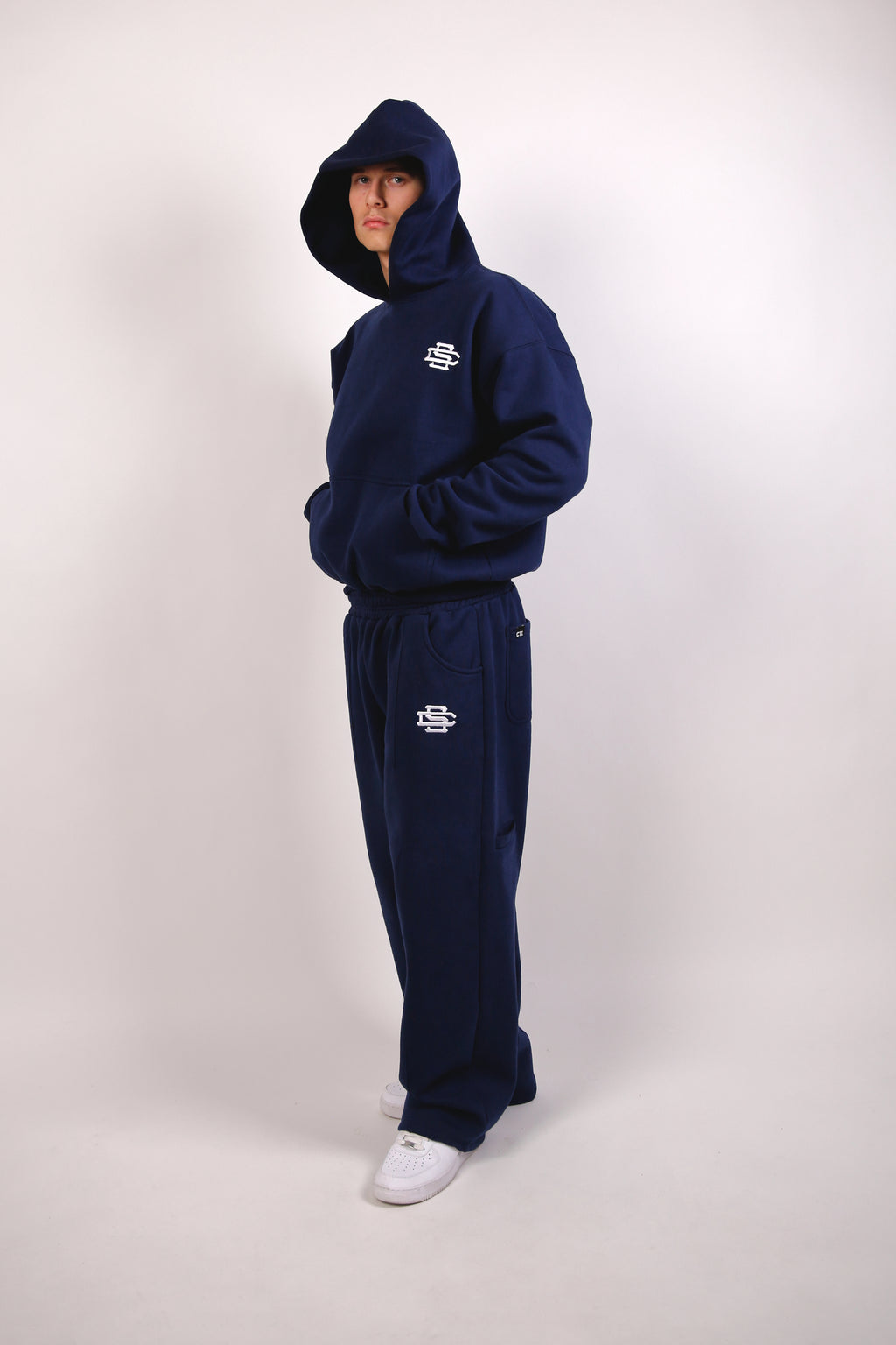 SOFT CORE NAVY HOODIE